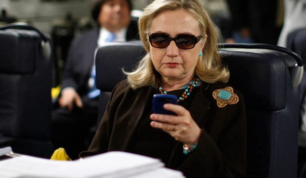 early-life-the-story-of-young-hillary-clinton